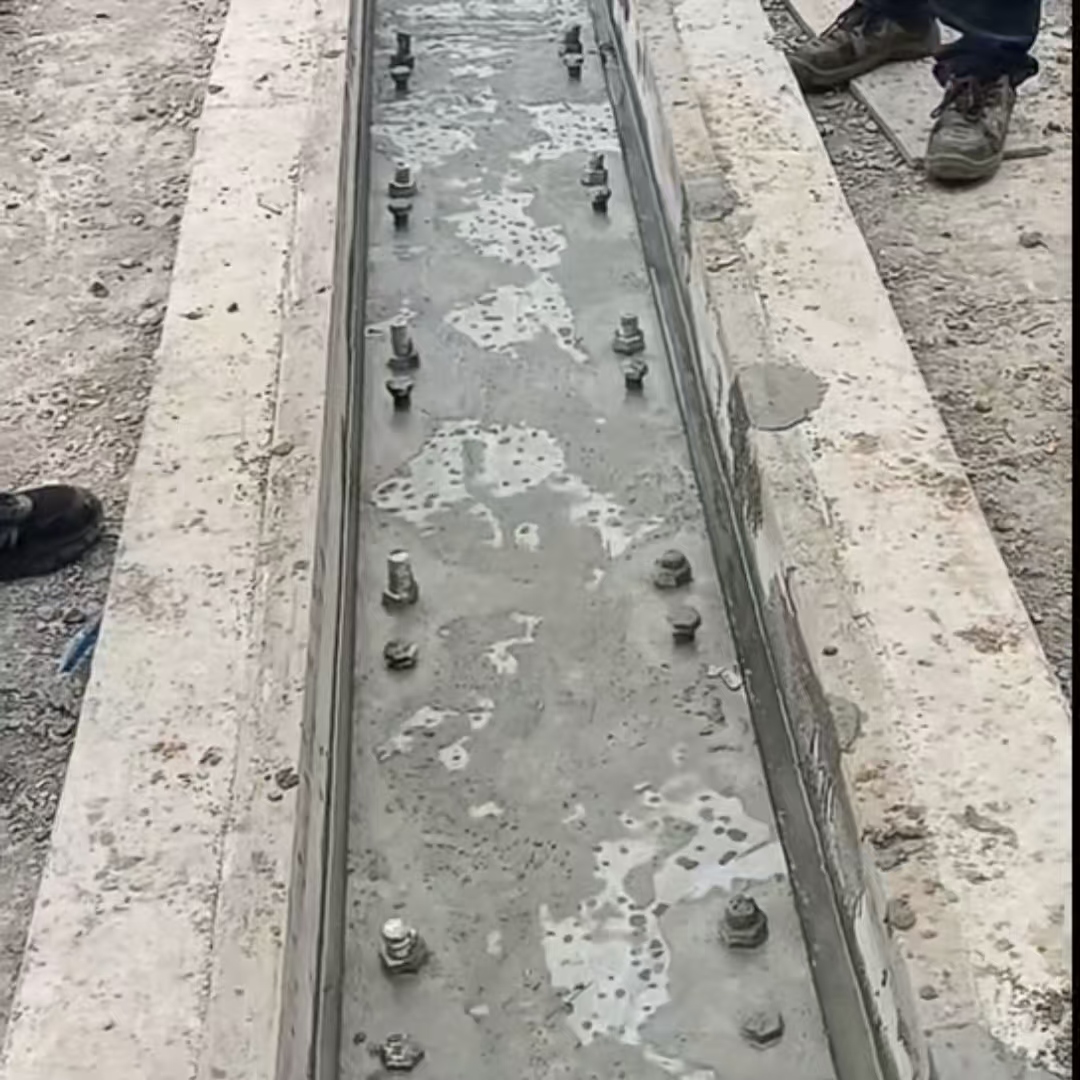 南皮港口码头起重机龙门吊重型机械设备稳固用早强快凝轨道胶泥